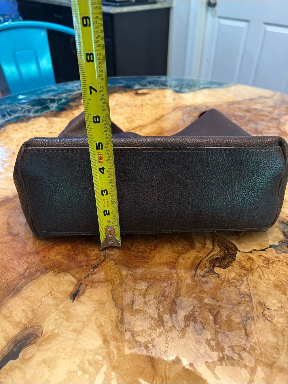 Portland Leather Brown Leather Shoulder Bag - Picture 10 of 11